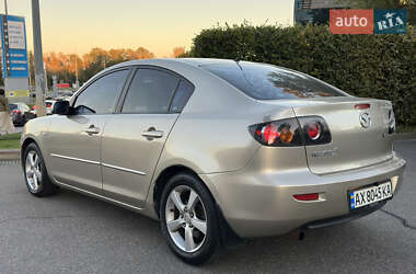 Седан Mazda 3 2005 в 