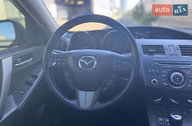 Хэтчбек Mazda 3 2011 в 