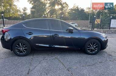 Седан Mazda 3 2015 в 