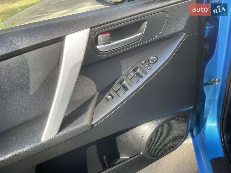 Хетчбек Mazda 3 2009 в Києві фото 26 Хетчбек Mazda 3 2009 в Києві