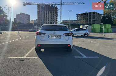 Хэтчбек Mazda 3 2015 в 