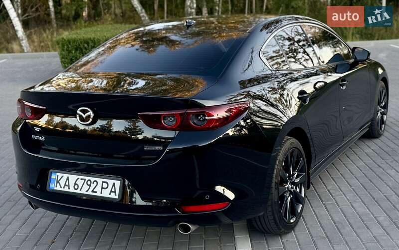 Седан Mazda 3 2019 в Киеве