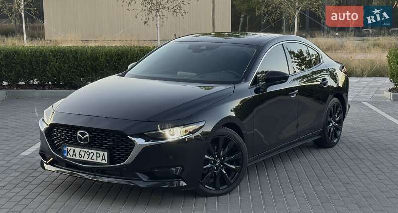 Седан Mazda 3 2019 в Киеве