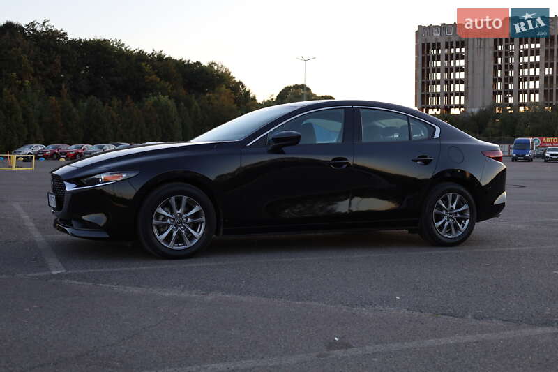 Седан Mazda 3 2021 в Львове