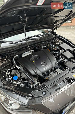Седан Mazda 3 2016 в 