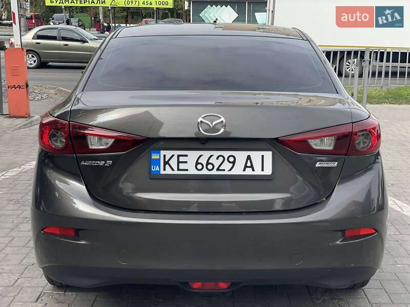 Седан Mazda 3 2013 в Днепре