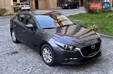 Седан Mazda 3 2017 в Києві