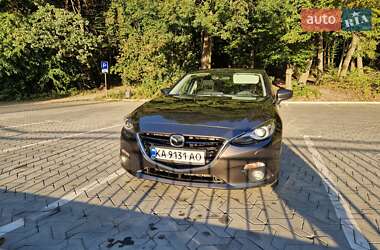 Седан Mazda 3 2016 в 