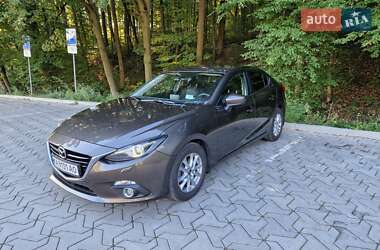 Седан Mazda 3 2016 в 