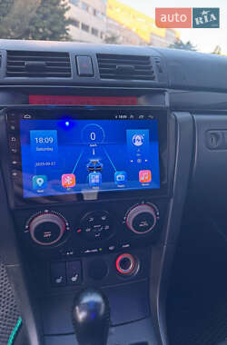 Хэтчбек Mazda 3 2004 в 