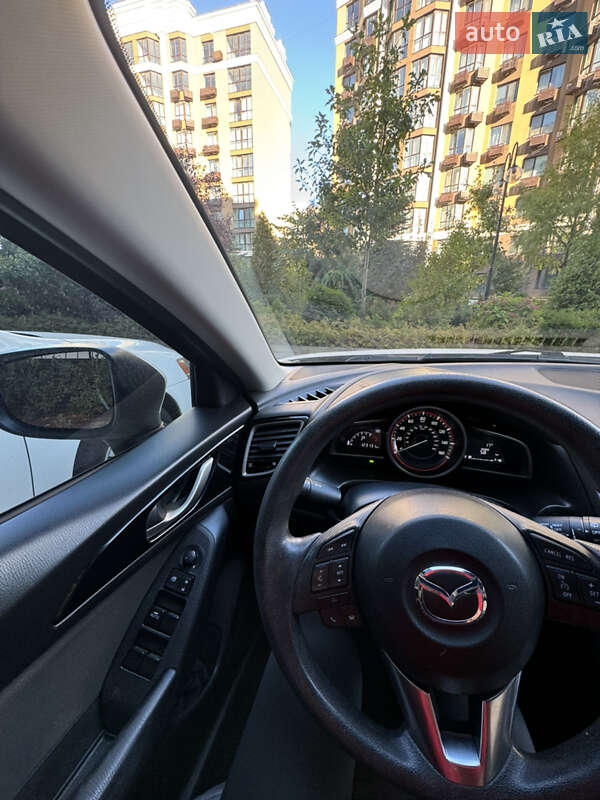 Хетчбек Mazda 3 2015 в Києві