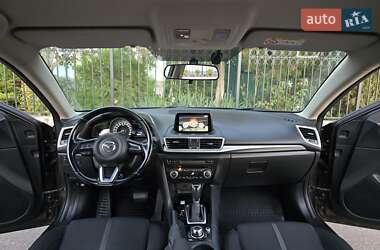 Седан Mazda 3 2017 в 