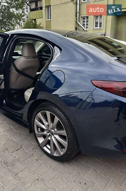 Седан Mazda 3 2019 в 