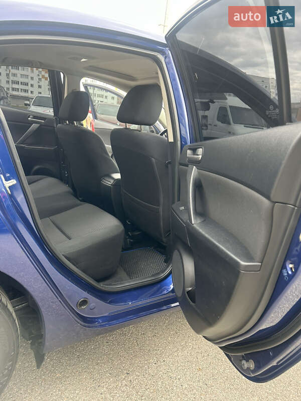 Седан Mazda 3 2013 в Харькове