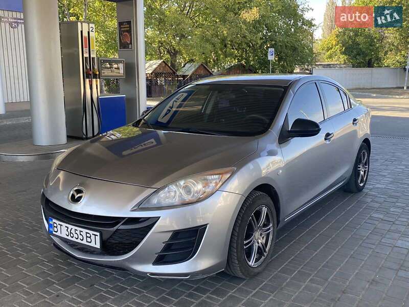 Седан Mazda 3 2010 в Николаеве