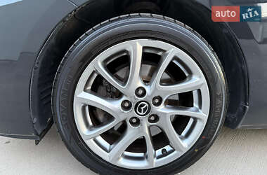 Хэтчбек Mazda 3 2013 в 