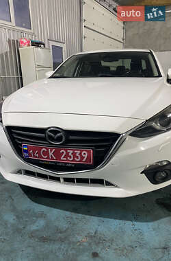 Седан Mazda 3 2014 в 