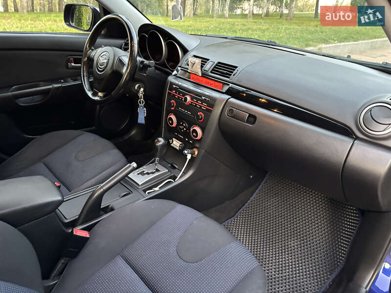 Хетчбек Mazda 3 2005 в Житомирі