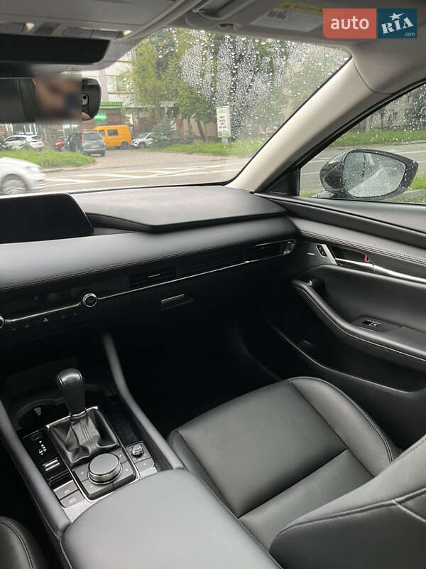 Седан Mazda 3 2022 в Ивано-Франковске