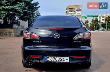 Седан Mazda 3 2010 в 