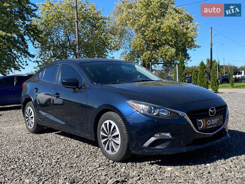 Седан Mazda 3 2016 в Львове