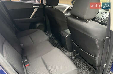 Седан Mazda 3 2012 в Лубнах