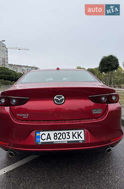 Седан Mazda 3 2022 в 
