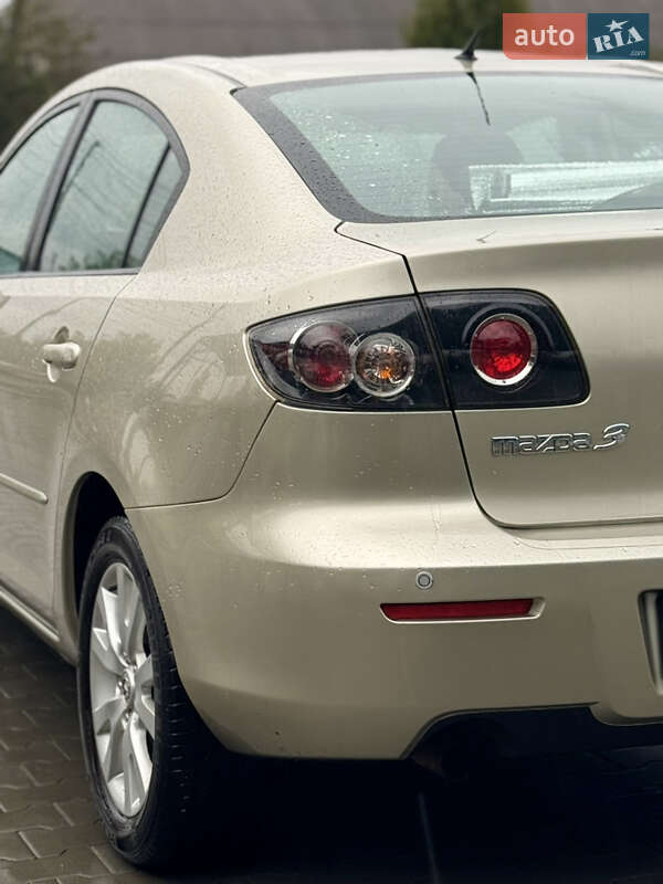 Седан Mazda 3 2007 в Виннице