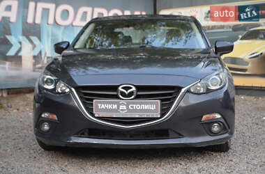 Седан Mazda 3 2015 в 