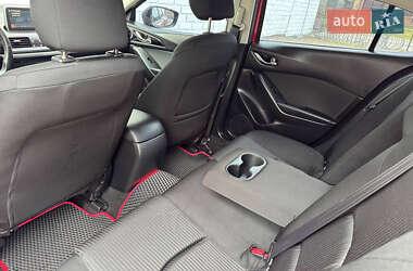 Седан Mazda 3 2015 в 