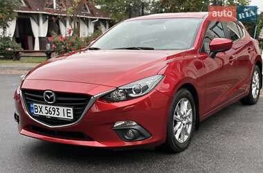 Хэтчбек Mazda 3 2015 в 