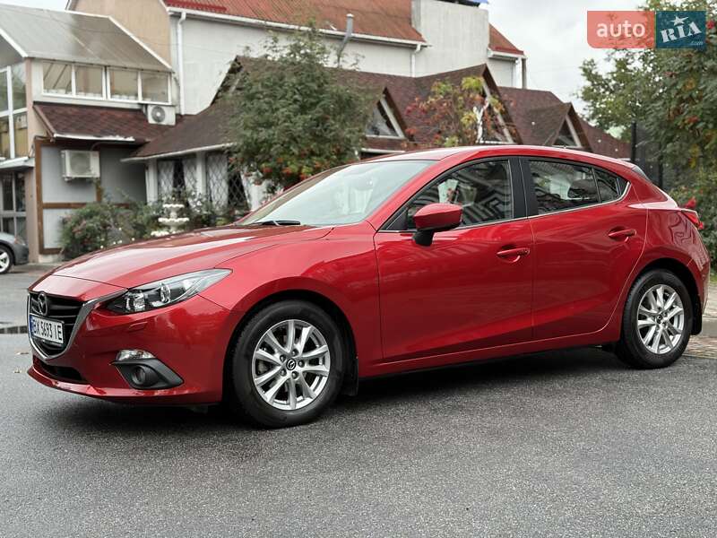 Хэтчбек Mazda 3 2015 в Виннице