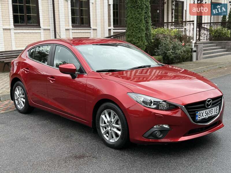 Хэтчбек Mazda 3 2015 в Виннице