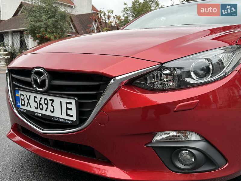 Хэтчбек Mazda 3 2015 в Виннице