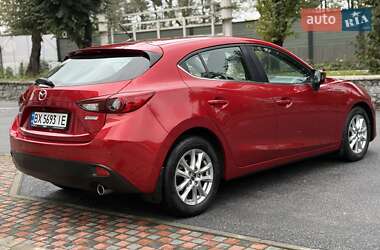 Хэтчбек Mazda 3 2015 в 