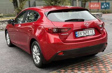 Хэтчбек Mazda 3 2015 в 
