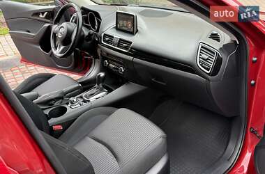 Хэтчбек Mazda 3 2015 в 