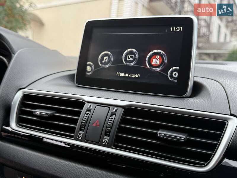 Хэтчбек Mazda 3 2015 в Виннице