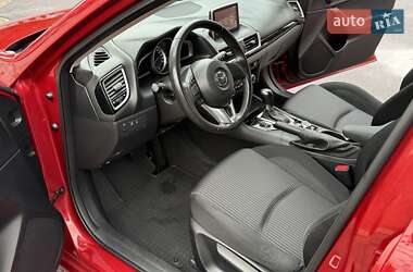 Хэтчбек Mazda 3 2015 в 