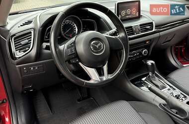 Хэтчбек Mazda 3 2015 в 