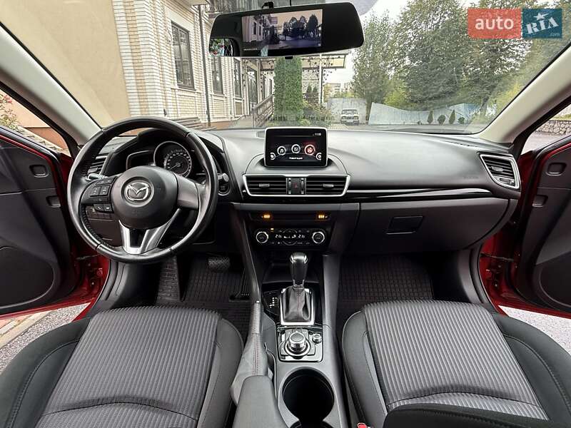 Хэтчбек Mazda 3 2015 в Виннице