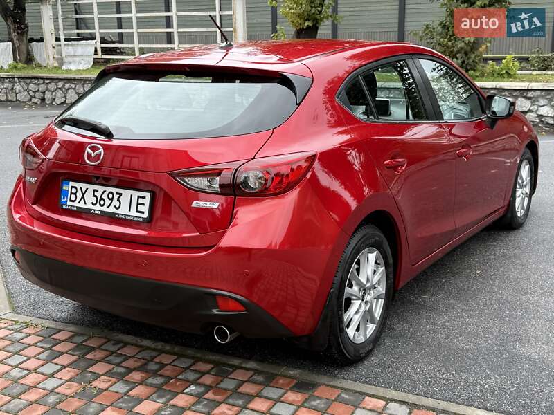 Хэтчбек Mazda 3 2015 в Виннице