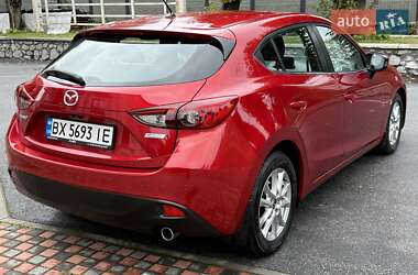 Хэтчбек Mazda 3 2015 в 
