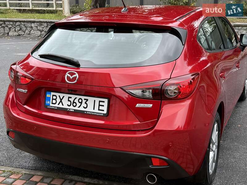 Хэтчбек Mazda 3 2015 в Виннице