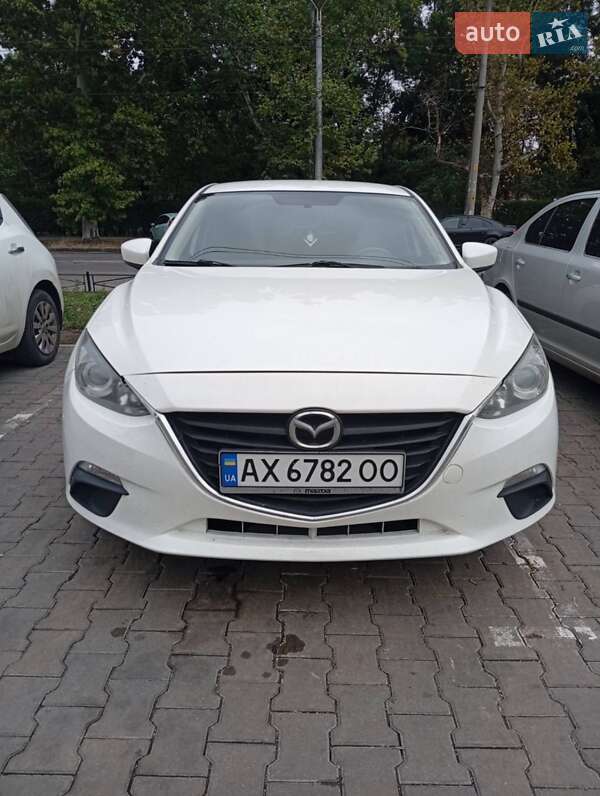 Седан Mazda 3 2013 в 