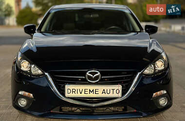 Седан Mazda 3 2014 в 