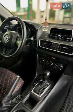 Седан Mazda 3 2014 в 
