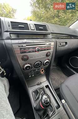 Хэтчбек Mazda 3 2006 в 