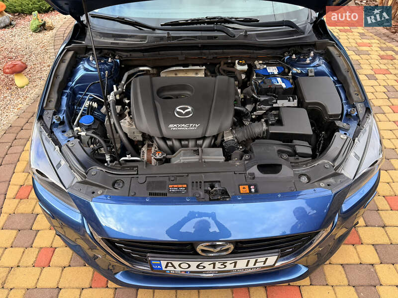 Хэтчбек Mazda 3 2018 в Мукачево