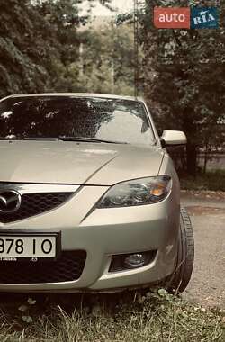 Седан Mazda 3 2006 в Киеве